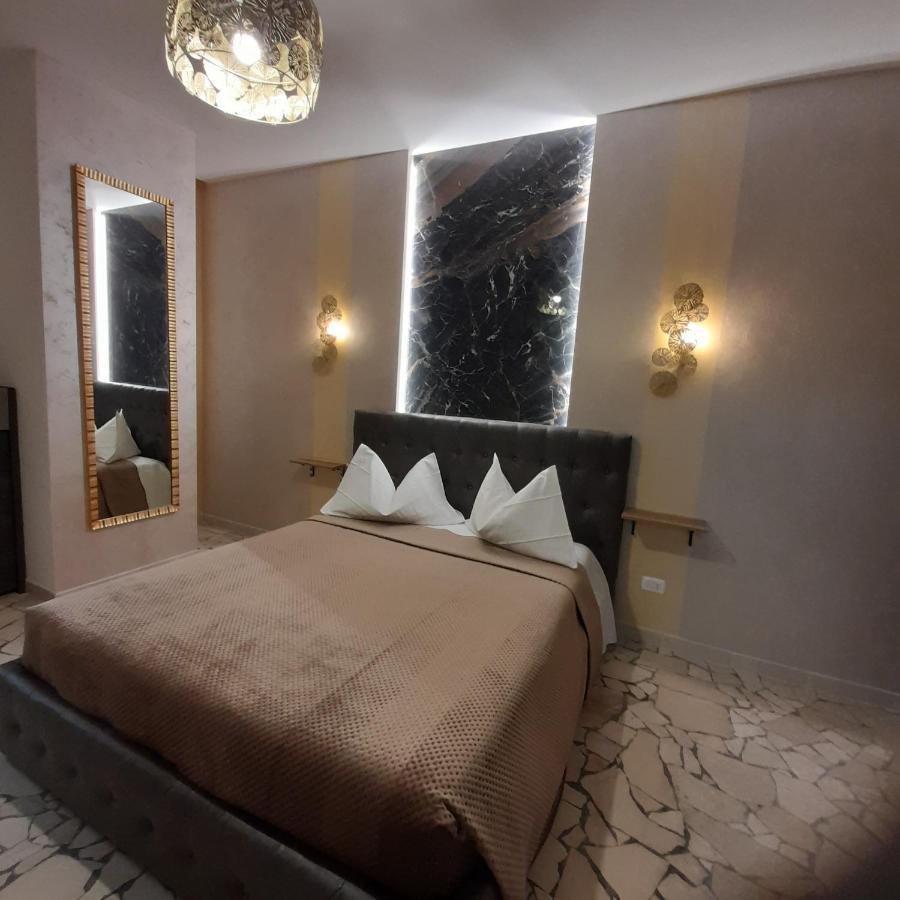 Residenza N&D Luxury Apartment Bari Exterior photo